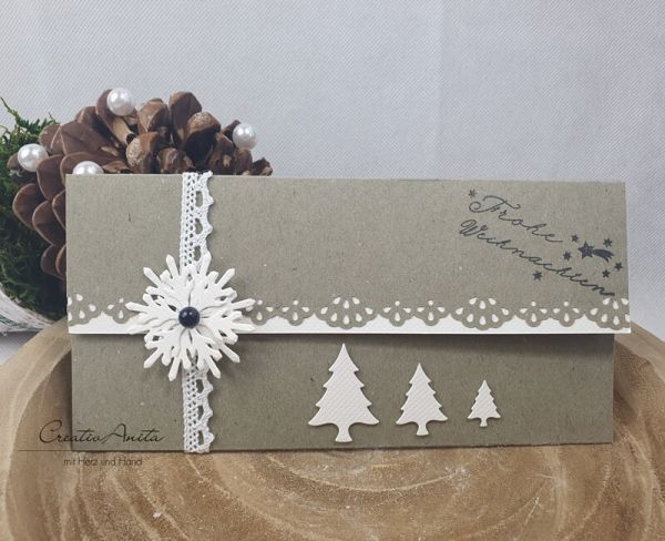 Gutschein- oder Geldgeschenkverpackung Grün-Weiß mit Christbäumen aus Kraftpapier